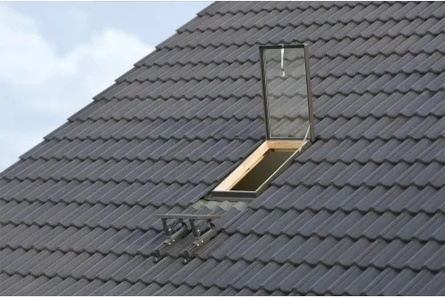 Окно-люк FAKRO WGI 46х55 (открывание по верхним петлям на 120 градусов)