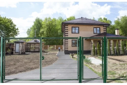 Замок LAKQ 6060 U2L корпус металлический, с ручками из алюминия, зеленый RAL 6005