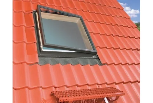 Окно-люк FAKRO WLI 54х83 (боковое открывание)