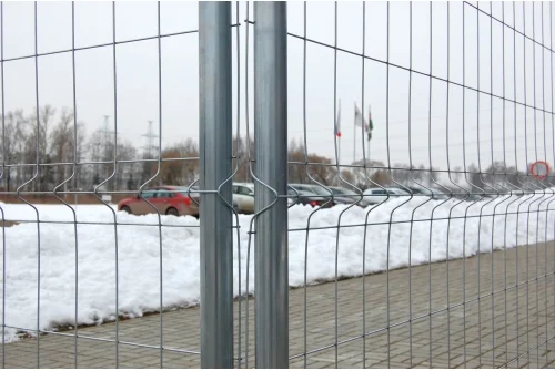 Основание бетонное с отверстиями для трубы 51 мм