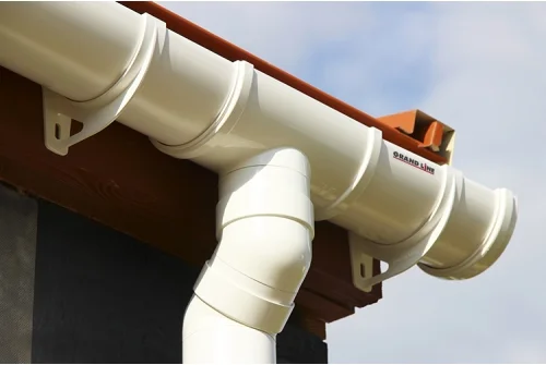 Колено трубы 67 град. ПВХ Grand Line белое (RAL 9003)