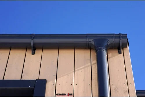 Хомут трубы Lite ПВХ Grand Line графит (RAL 7024)