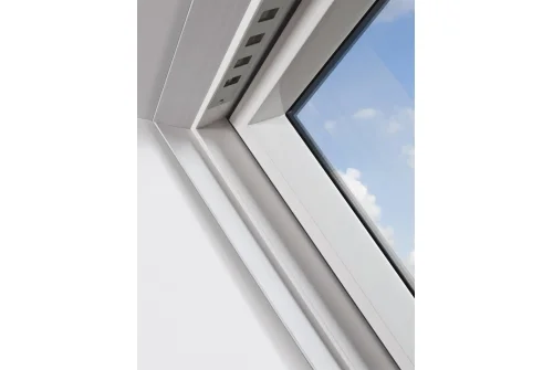 Окно мансардное FAKRO РТР-V U4 66x98 (двухкамерное)