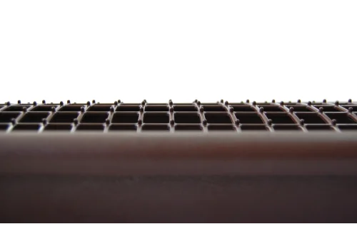 Решетка желоба защитная RAL 8017 шоколад (0,6м)